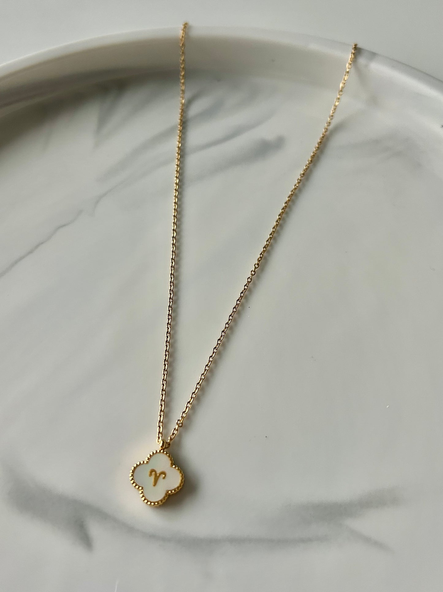 Colliers SIGNES ASTRO WHITE ✨