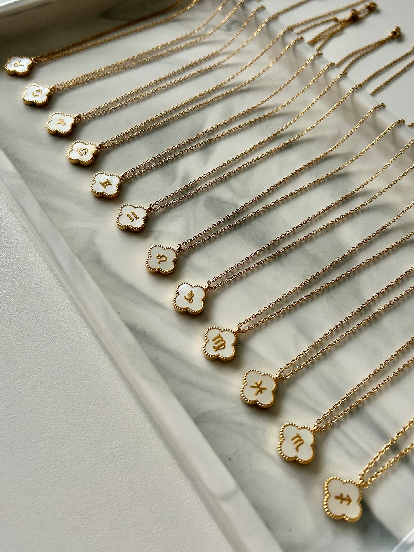 Colliers SIGNES ASTRO WHITE ✨