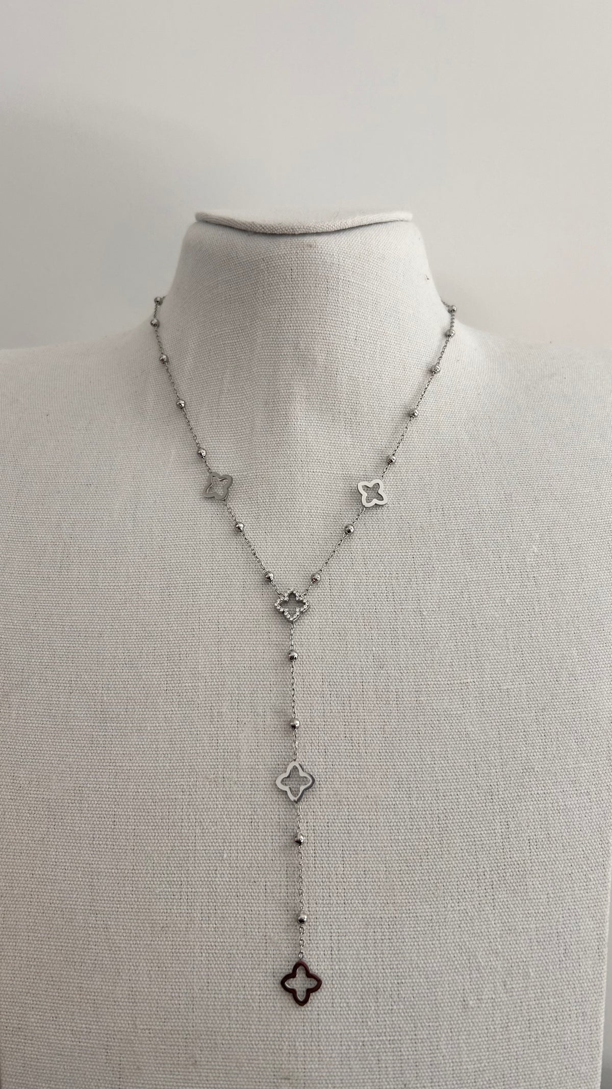 Collier MONA