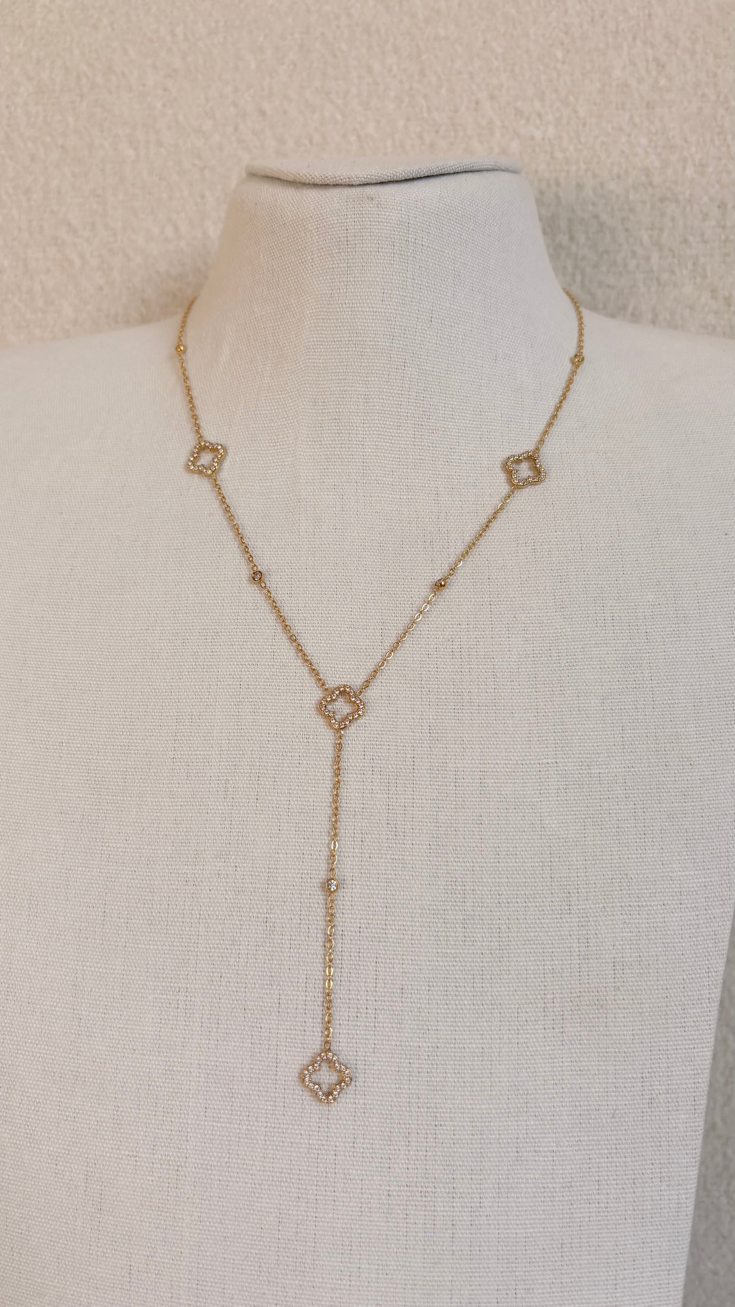 Collier MONA