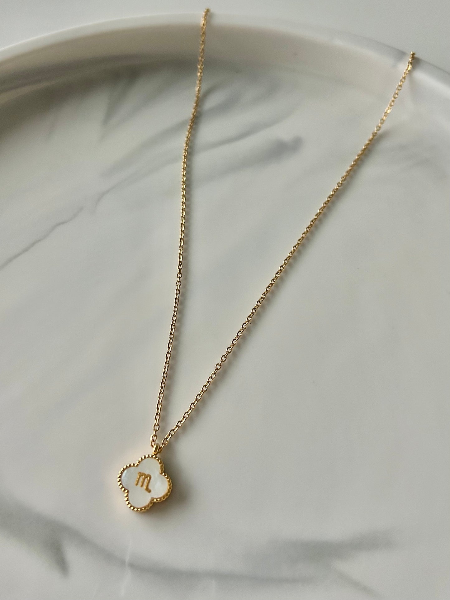 Colliers SIGNES ASTRO WHITE ✨